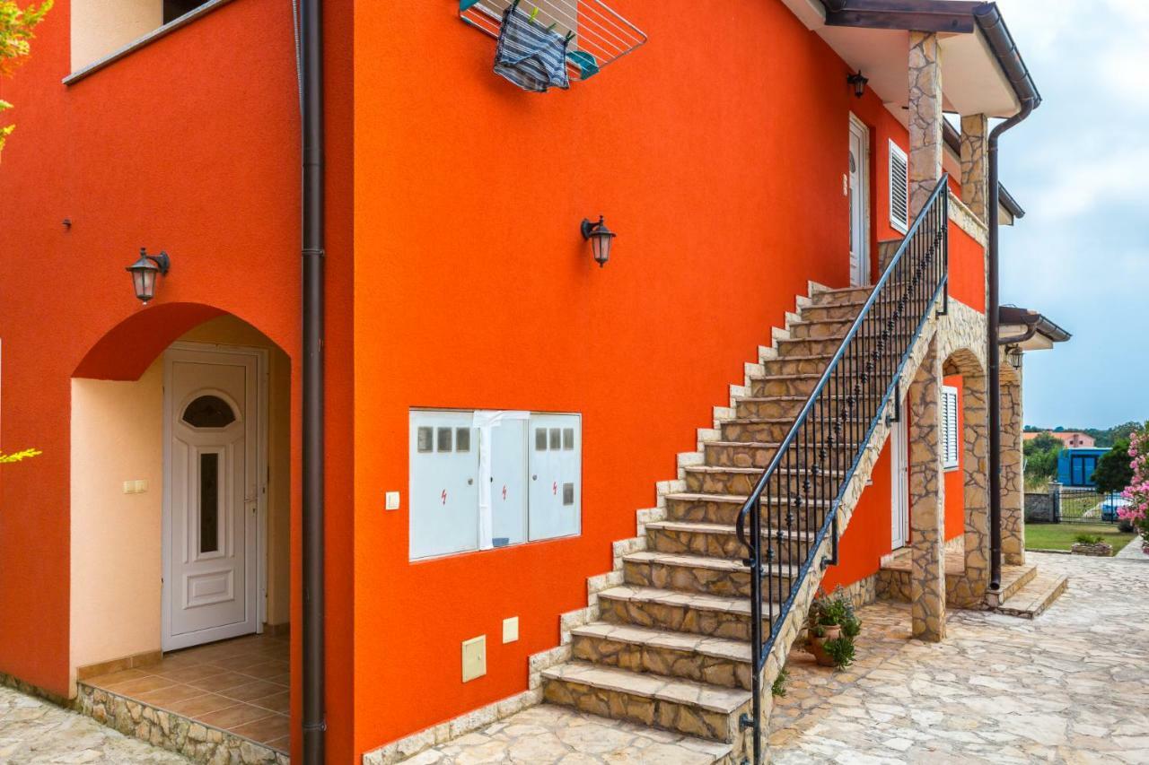 Apartma Orange Ii