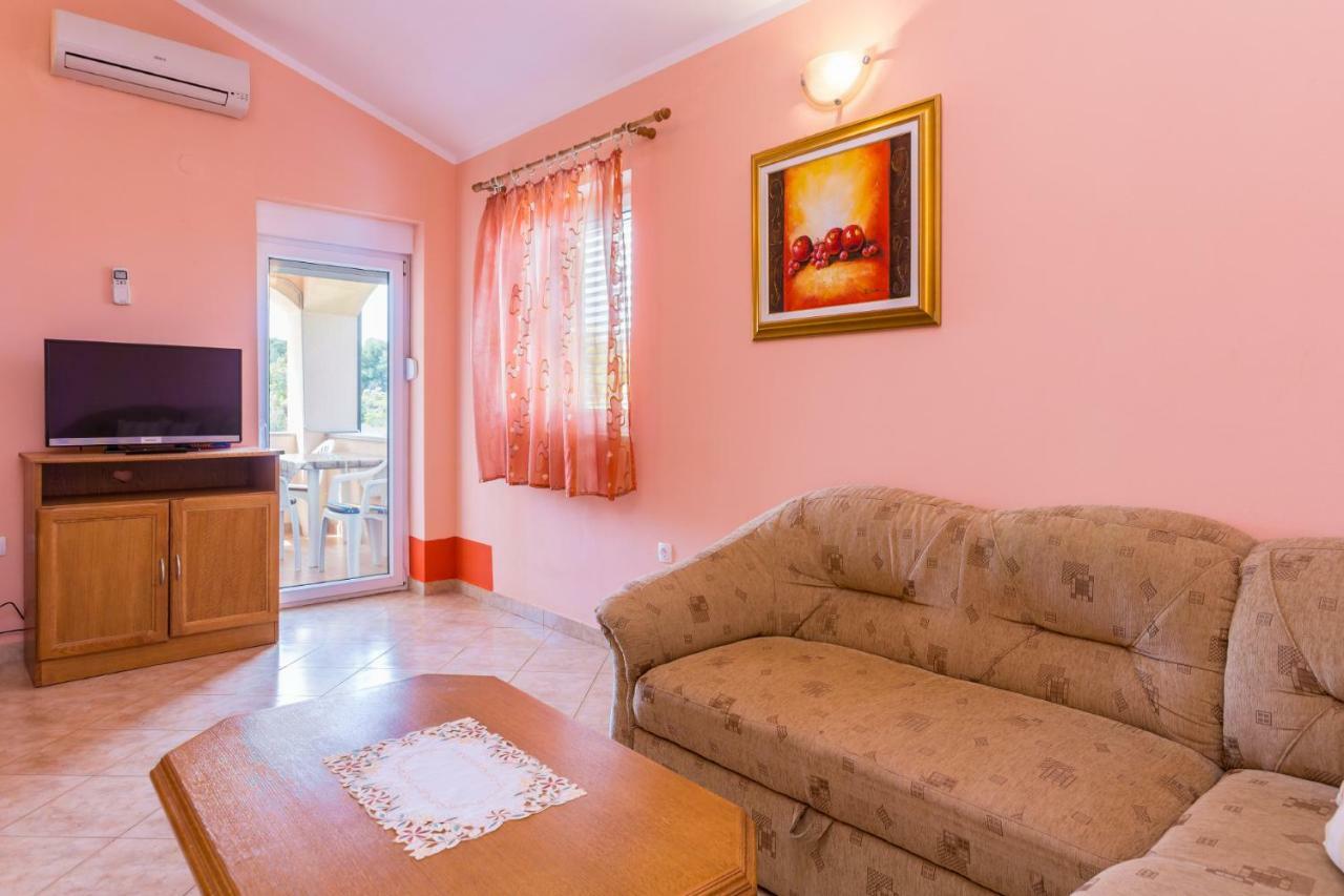 Orange Ii Apartma