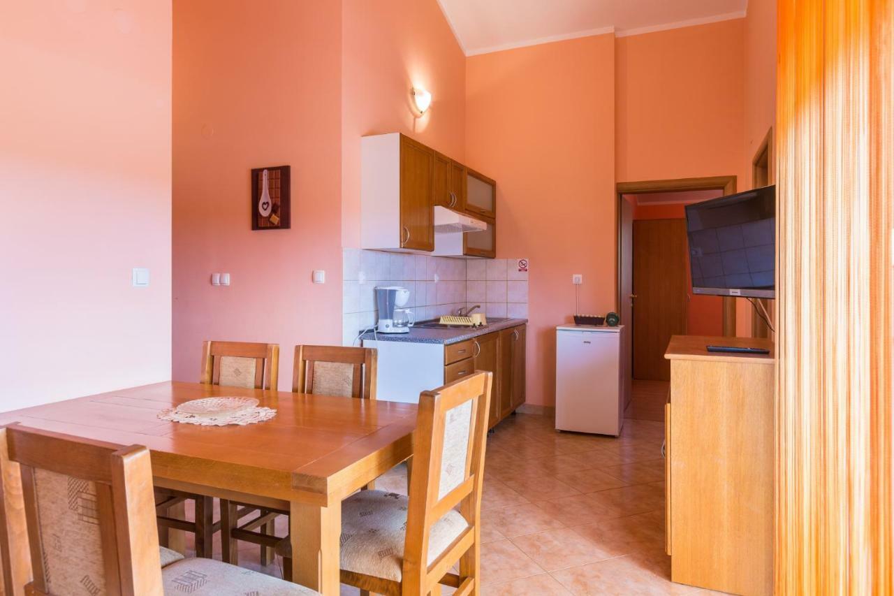 Orange Ii Apartma