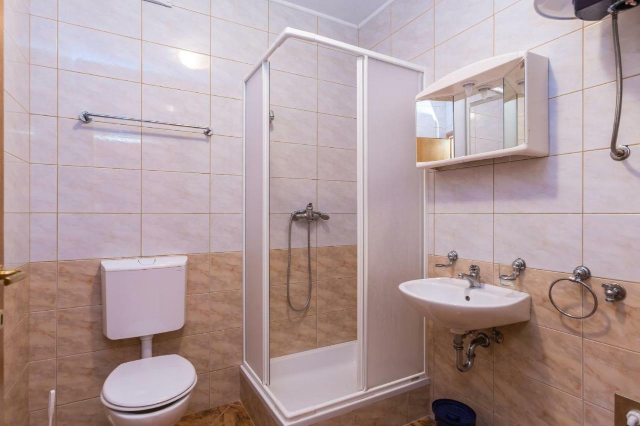 Appartement Orange Ii